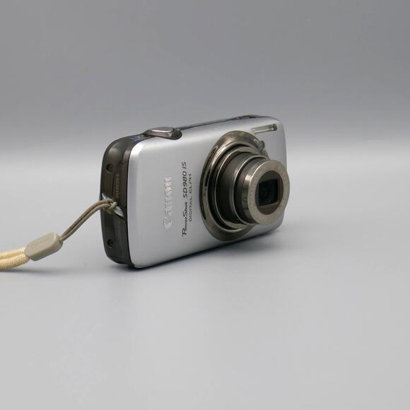 Canon PowerShot SD980 IS Digital Camera | 12.1MP | Silver - Picture 3 of 5